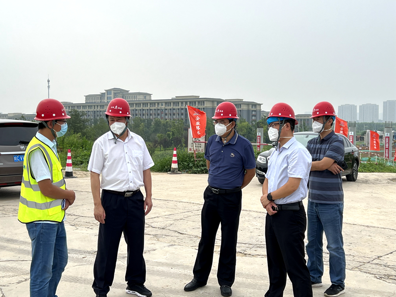 蚌埠市委常委、市委秘書長(zhǎng)、懷遠(yuǎn)縣委書記王慶武到G206-03標(biāo)項(xiàng)目調(diào)研指導(dǎo)工作